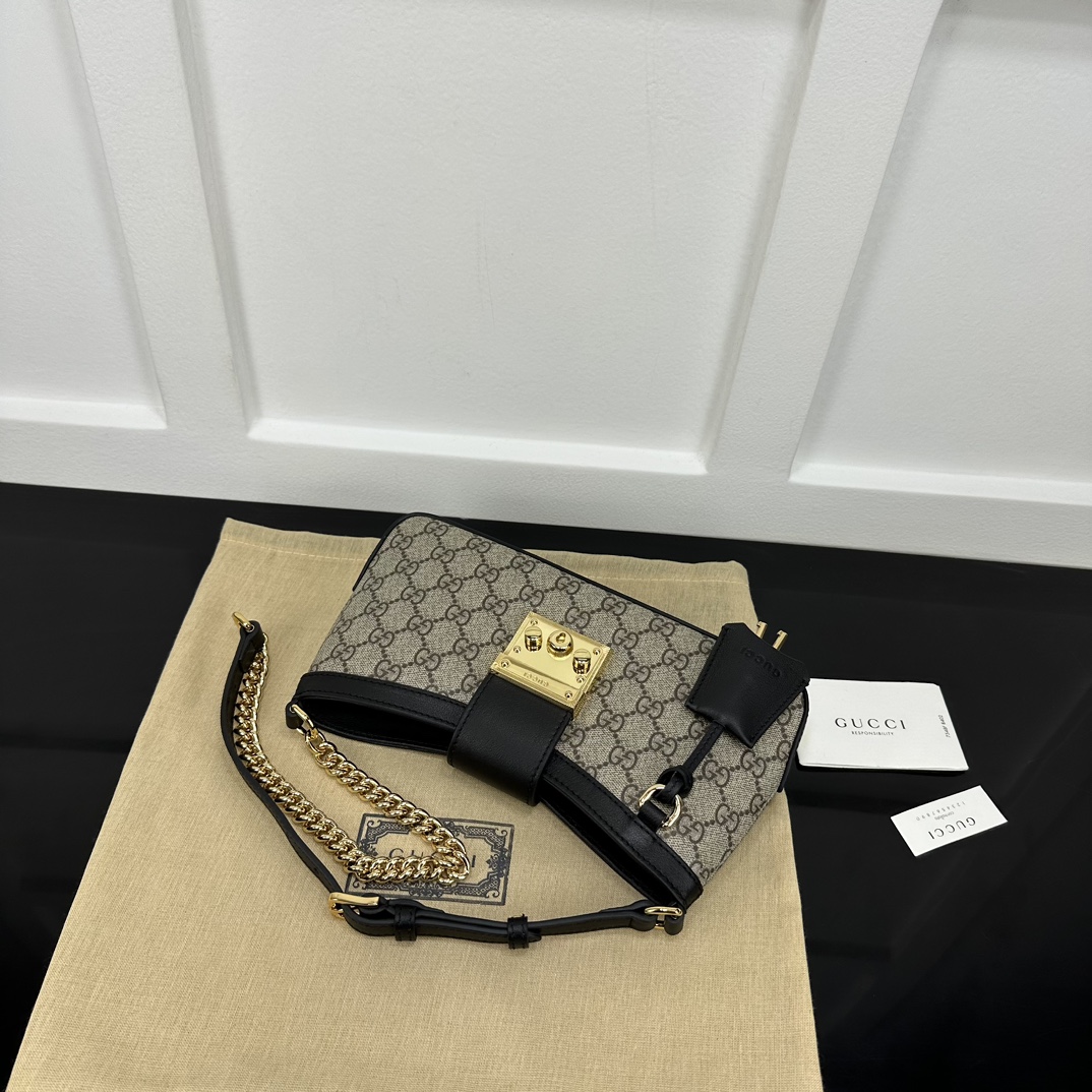 Gucci Hobo Bags